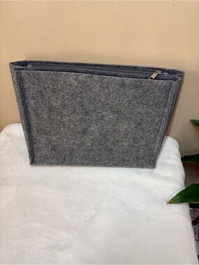 Bond Street Gray Felt Purse Insert Tote Organizer Multi-Pocket 13”x10”x5”
